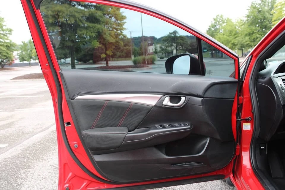 2014 Honda Civic 9th Gen - Image 16 of 20