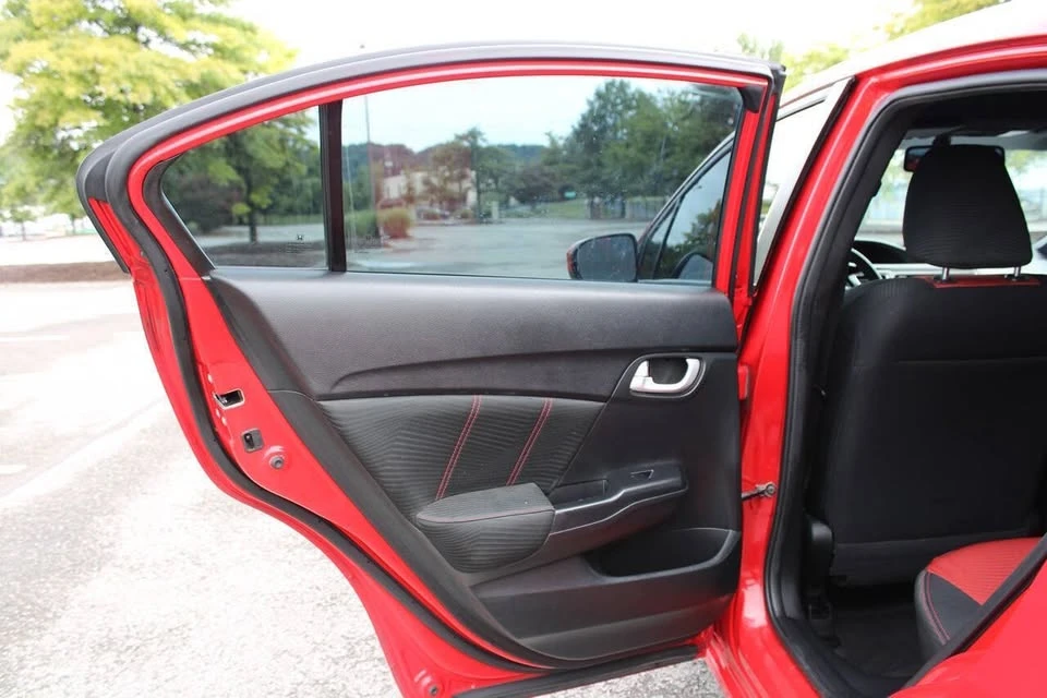 2014 Honda Civic 9th Gen - Image 18 of 20