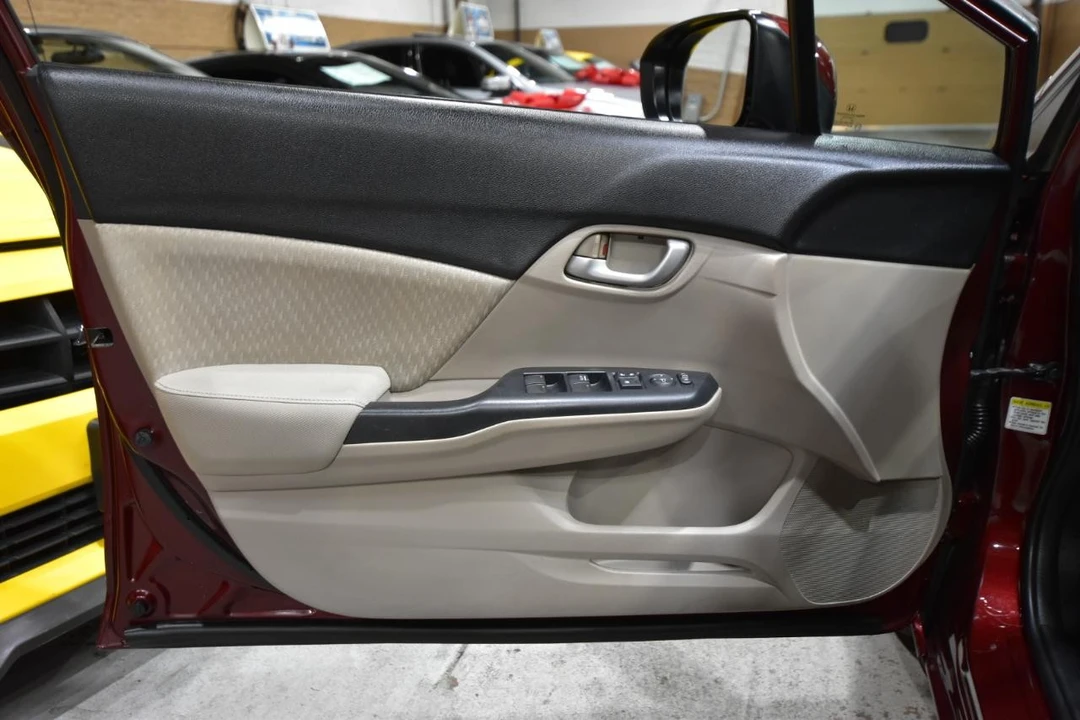 2014 Honda Civic 9th Gen - Image 8 of 31