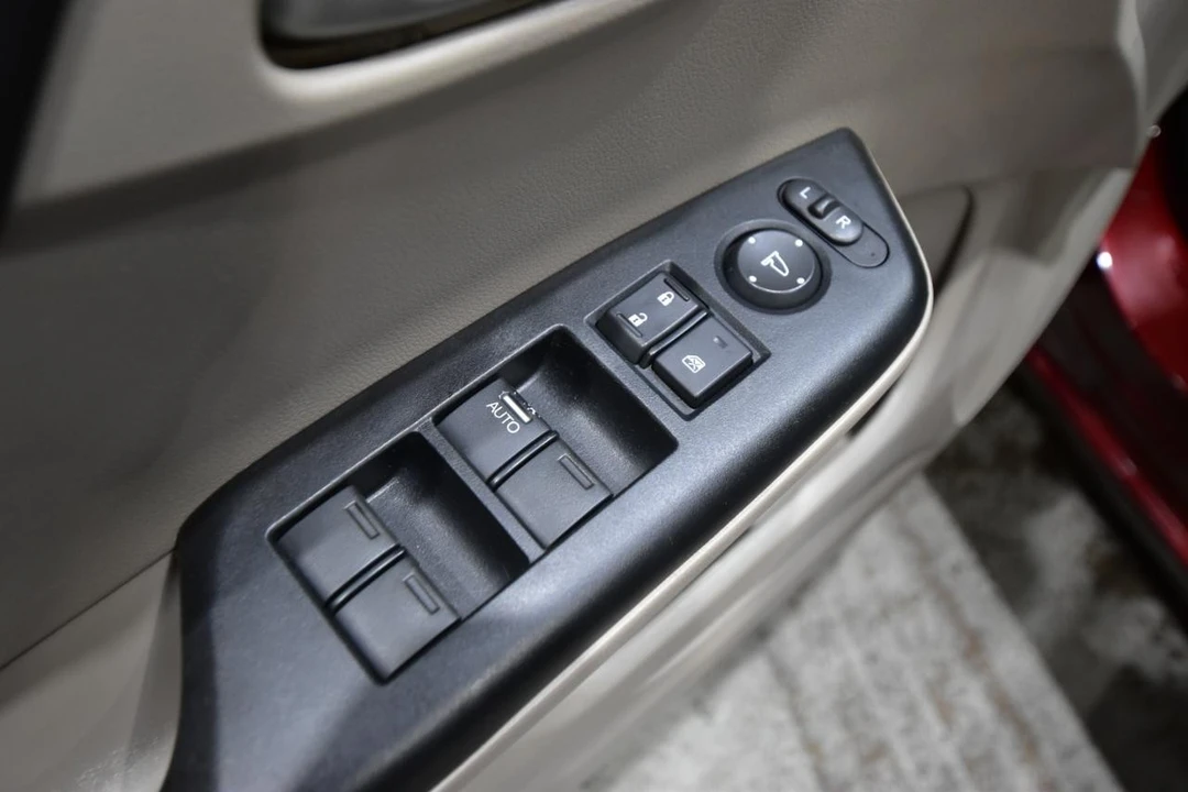 2014 Honda Civic 9th Gen - Image 9 of 31