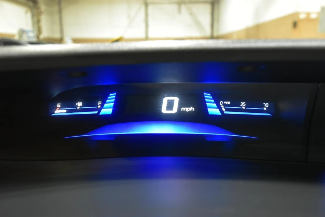 2014 Honda Civic 9th Gen - Image 17 of 31