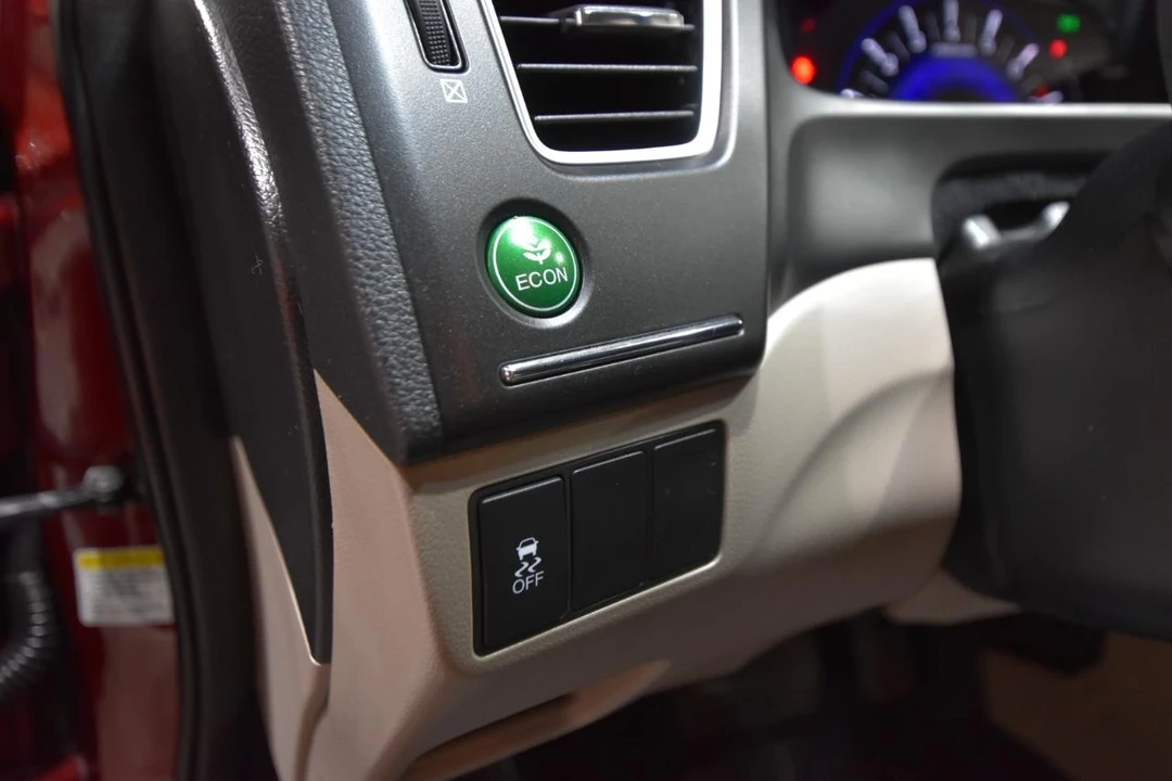 2014 Honda Civic 9th Gen - Image 10 of 31