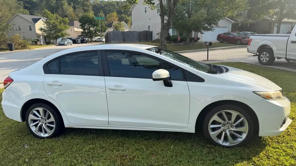 2014 Honda Civic 9th Gen - Image 6 of 10