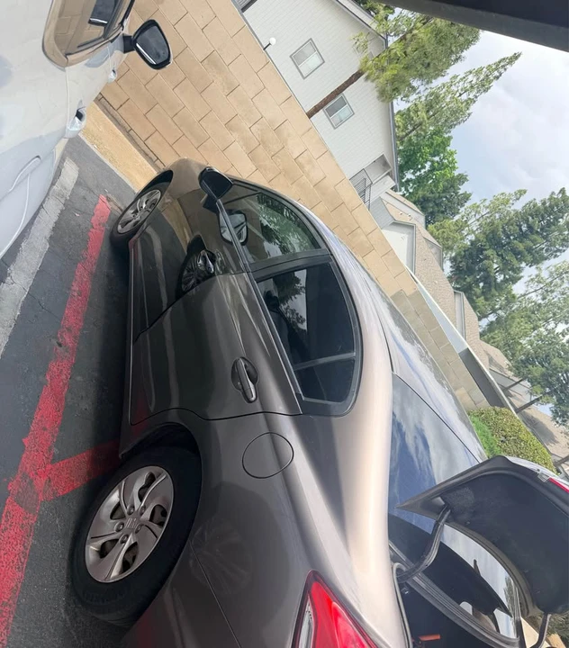 2014 Honda Civic 9th Gen - Image 3 of 13
