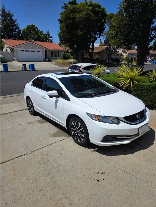 2014 Honda Civic 9th Gen - Image 2 of 10