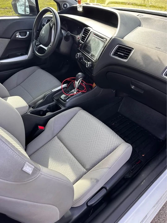 2014 Honda Civic 9th Gen - Image 13 of 21
