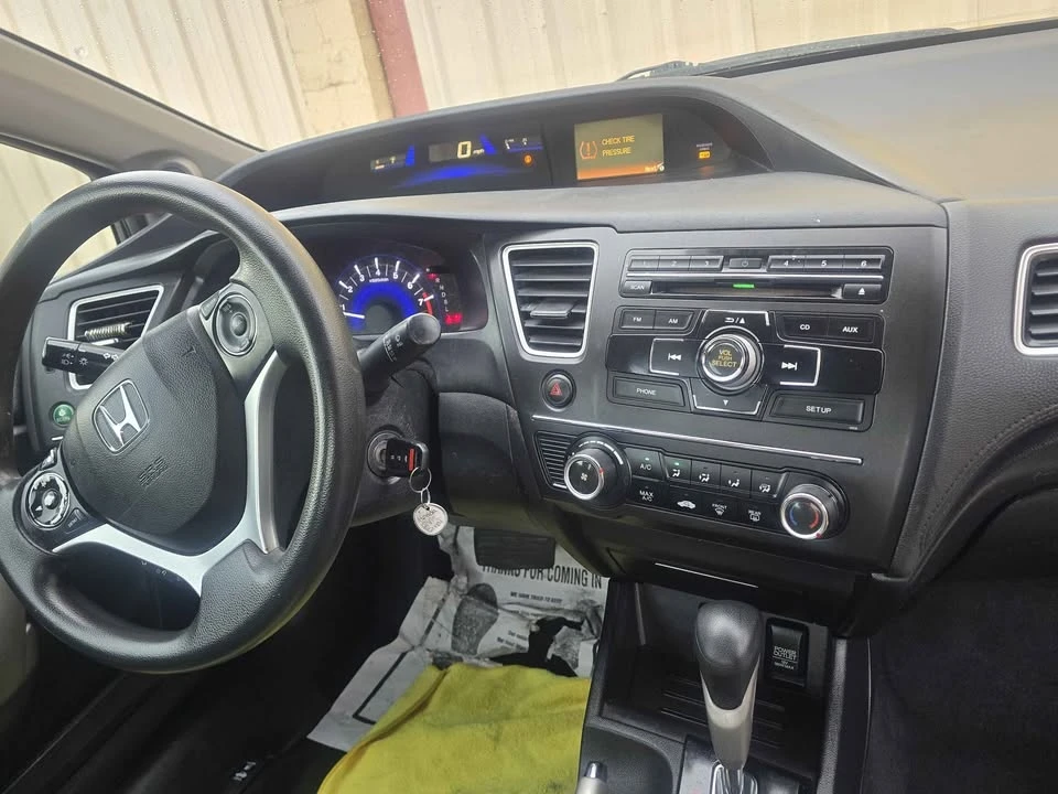 2014 Honda Civic 9th Gen - Image 10 of 11