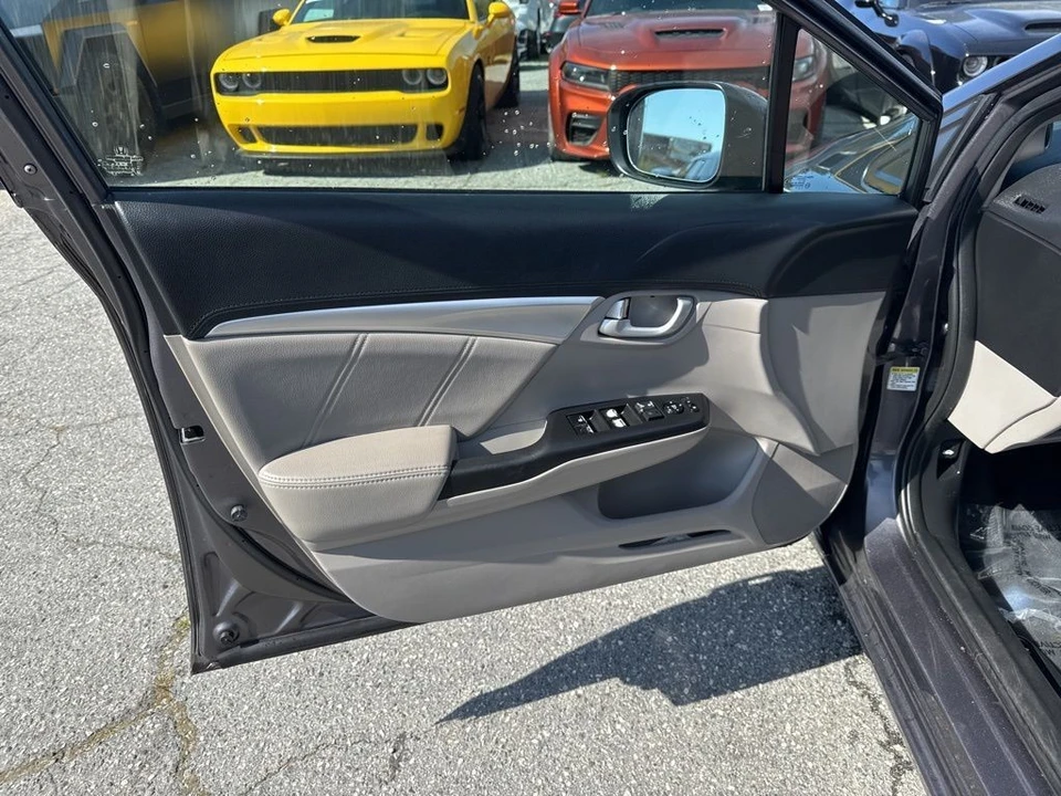 2014 Honda Civic 9th Gen - Image 24 of 31