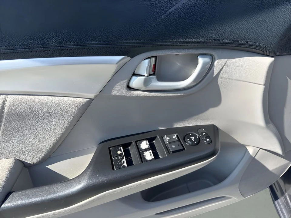 2014 Honda Civic 9th Gen - Image 25 of 31
