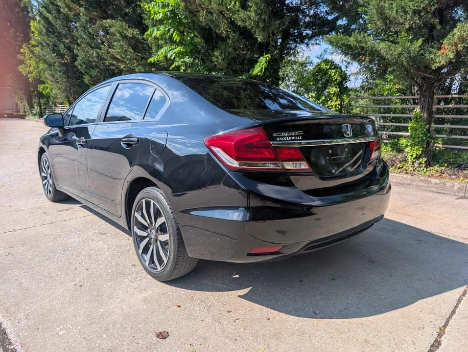 2014 Honda Civic 9th Gen - Image 2 of 10