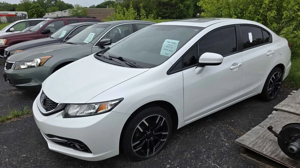 2014 Honda Civic 9th Gen - Image 2 of 2