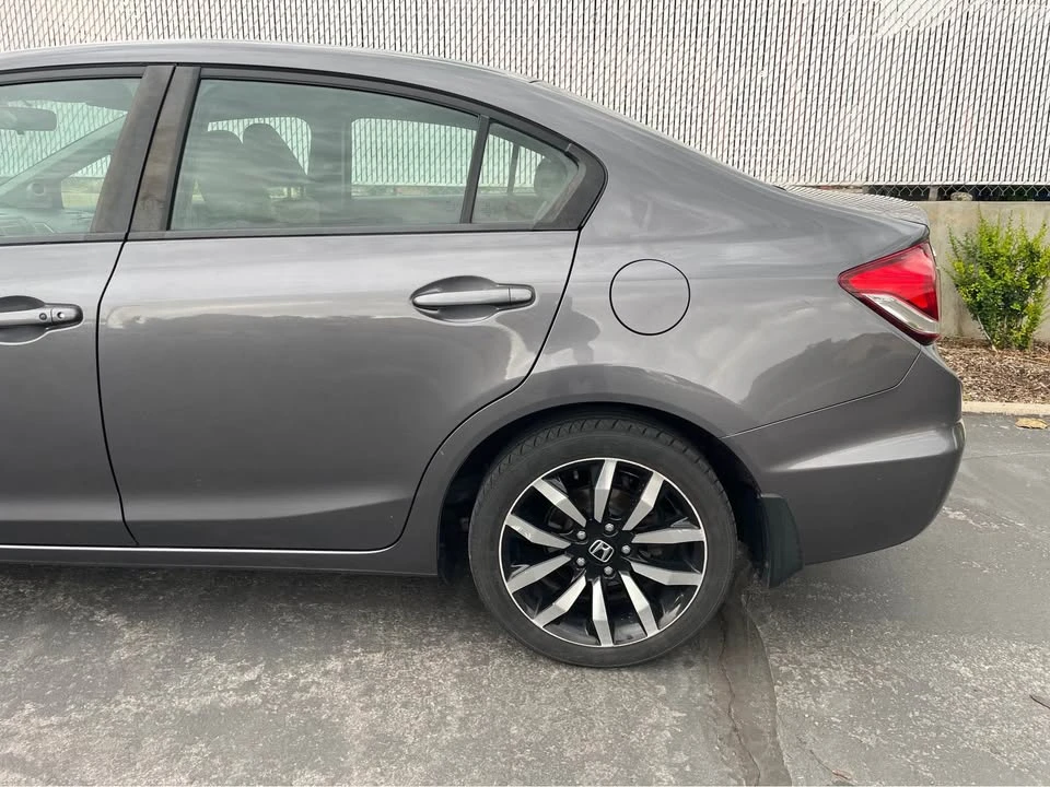 2014 Honda Civic 9th Gen - Image 13 of 20