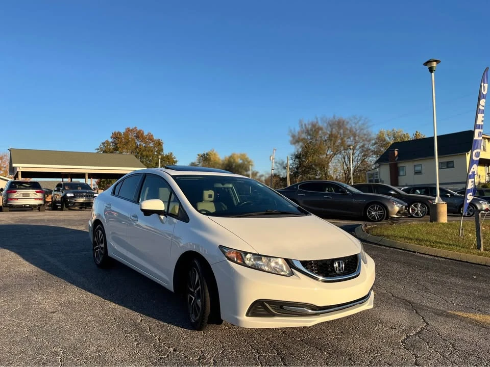 2014 Honda Civic 9th Gen - Image 3 of 9