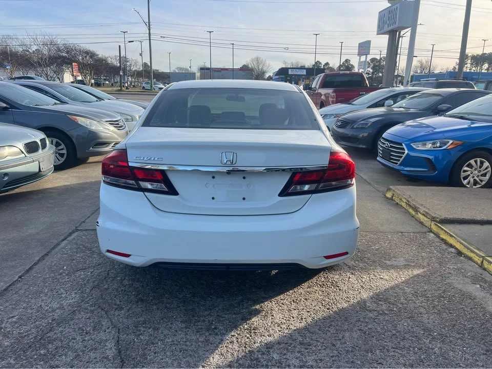 2014 Honda Civic 9th Gen - Image 7 of 19