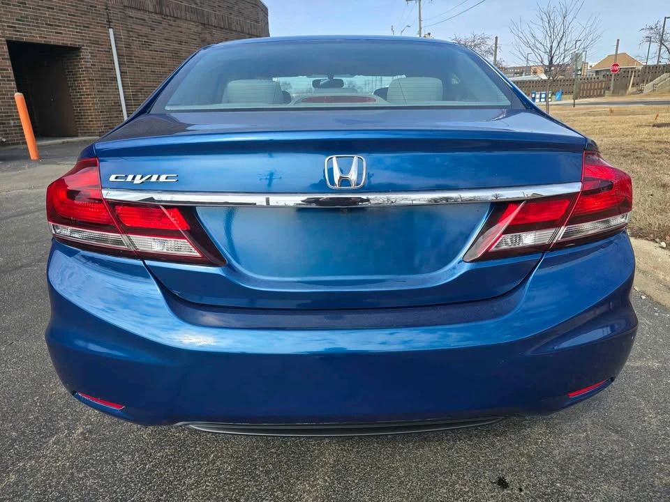 2014 Honda Civic 9th Gen - Image 5 of 12