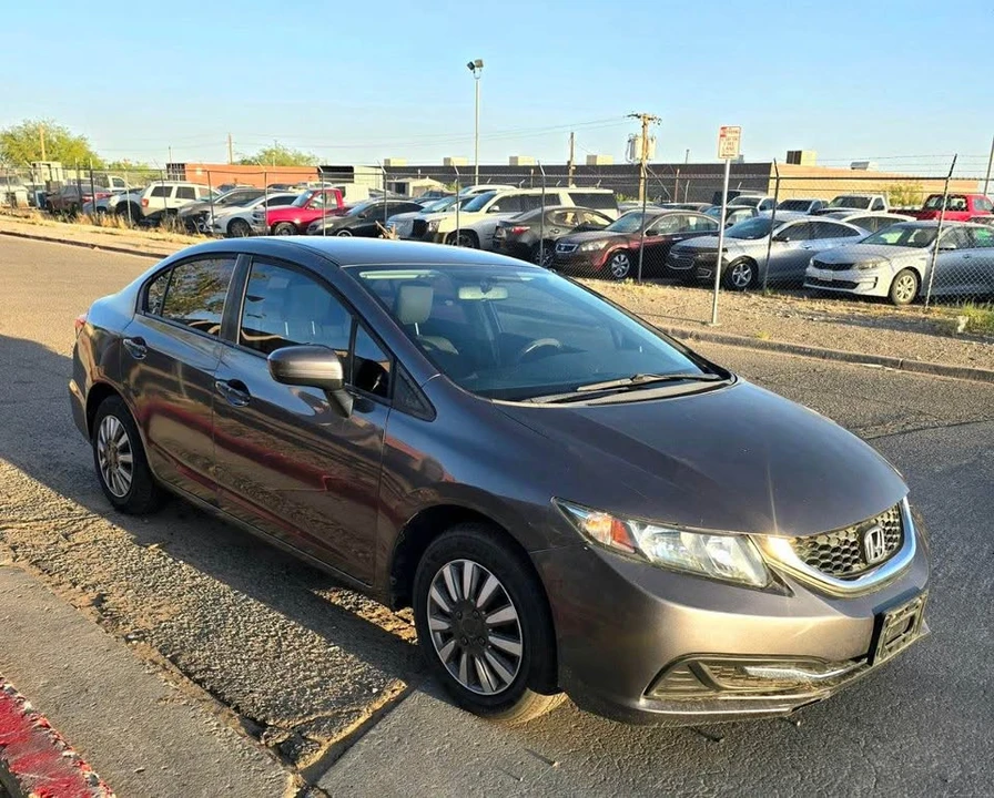 2014 Honda Civic 9th Gen - Image 2 of 8