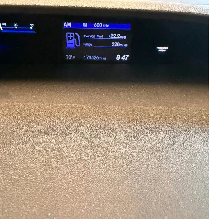 2014 Honda Civic 9th Gen - Image 5 of 5