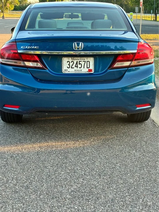 2014 Honda Civic 9th Gen - Image 9 of 14