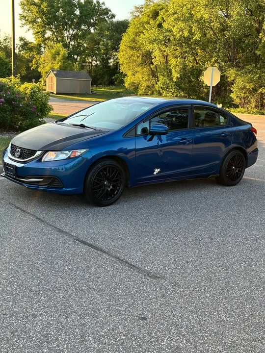 2014 Honda Civic 9th Gen - Image 4 of 14