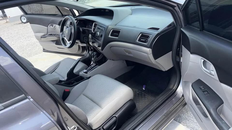 2014 Honda Civic - Image 8 of 10
