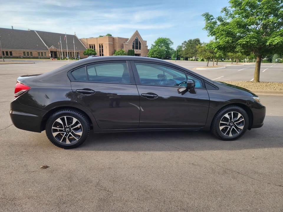 2014 Honda Civic 9th Gen - Image 6 of 20