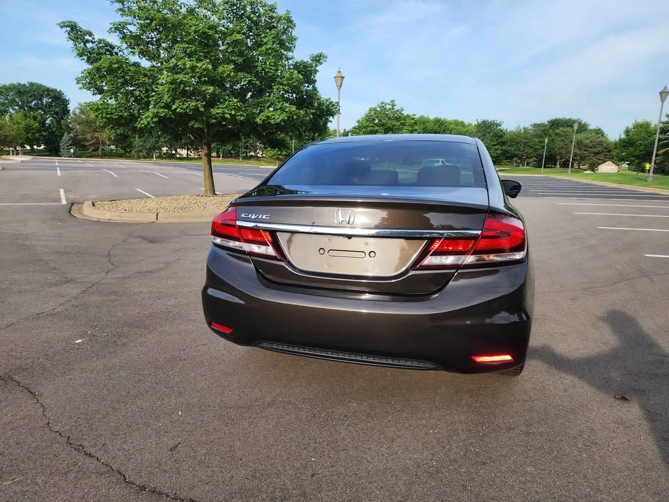 2014 Honda Civic 9th Gen - Image 3 of 20
