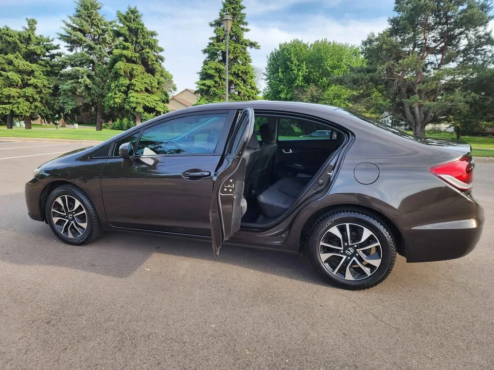 2014 Honda Civic 9th Gen - Image 11 of 20