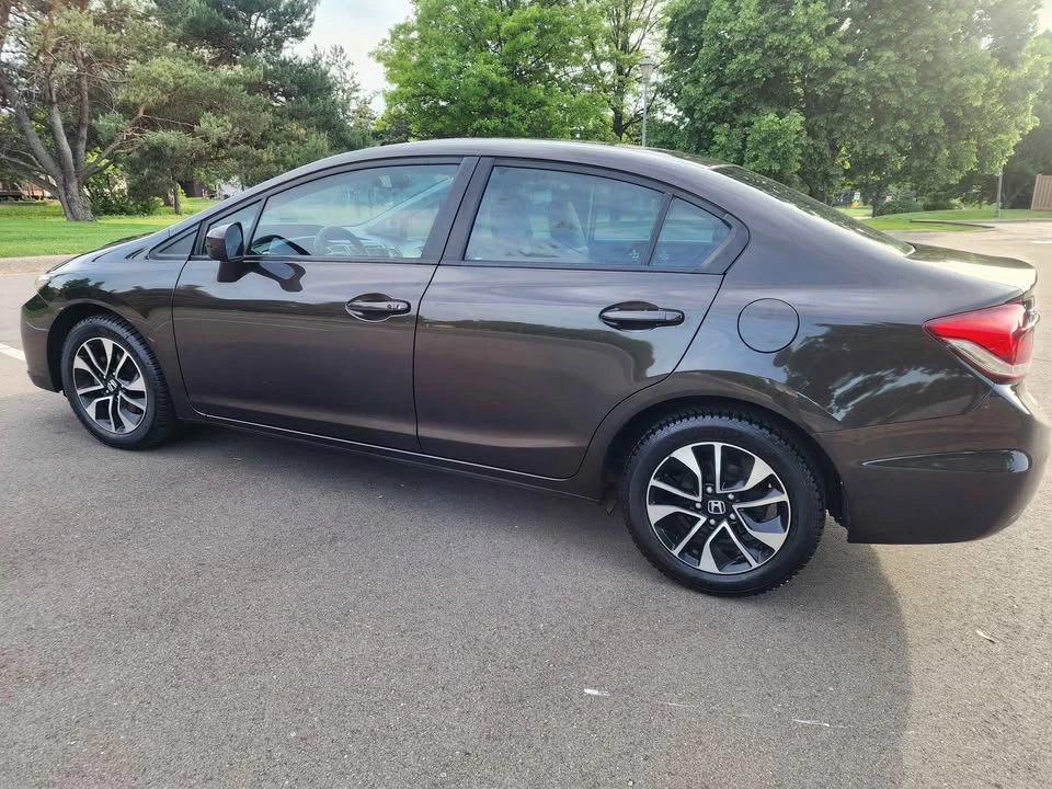 2014 Honda Civic 9th Gen - Image 19 of 20