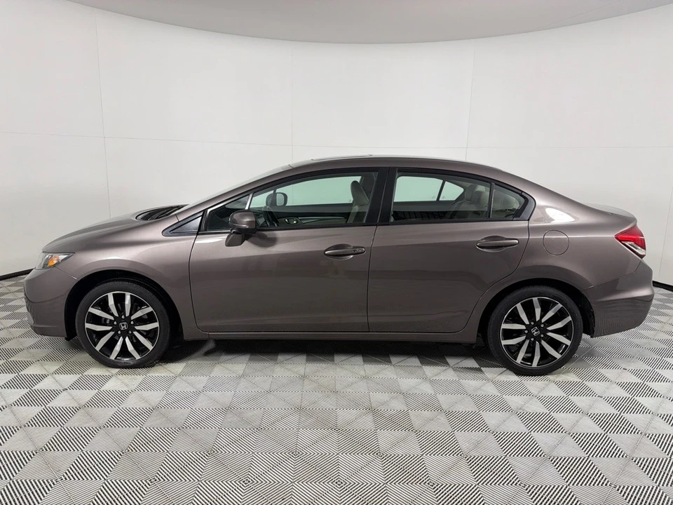 2014 Honda Civic 9th Gen - Image 7 of 12