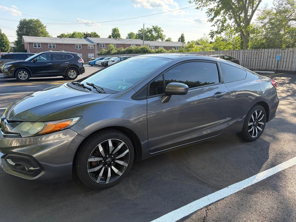 2014 Honda Civic 9th Gen - Image 9 of 16