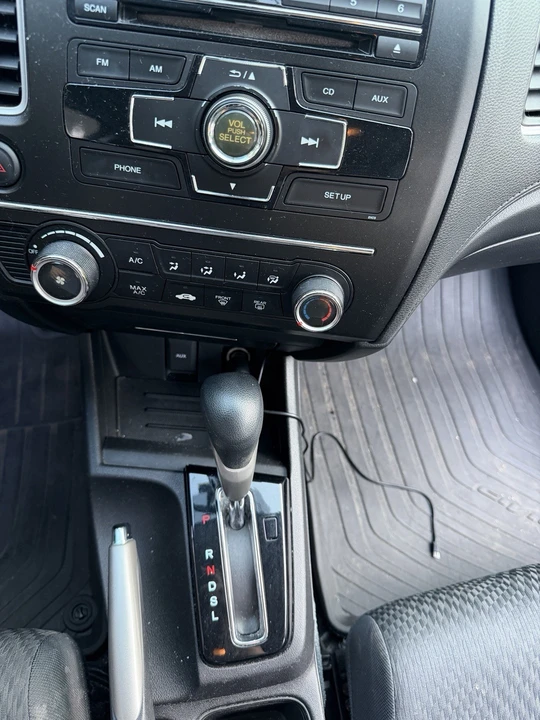 2014 Honda Civic 9th Gen - Image 7 of 20