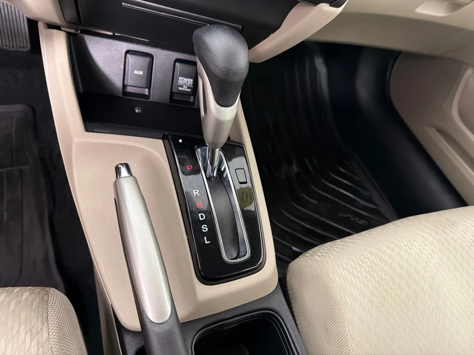 2014 Honda Civic 9th Gen - Image 16 of 21