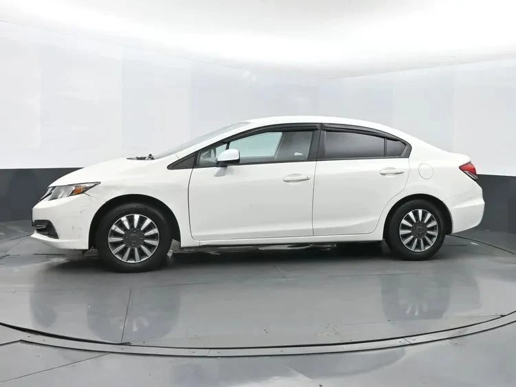 2014 Honda Civic 9th Gen - Image 5 of 12