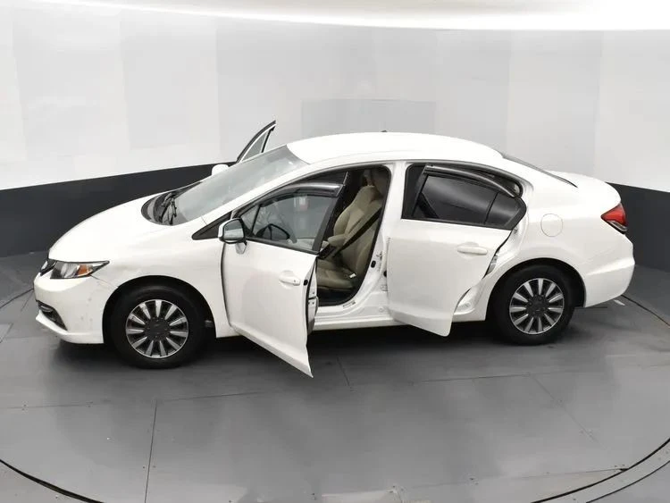 2014 Honda Civic 9th Gen - Image 7 of 12