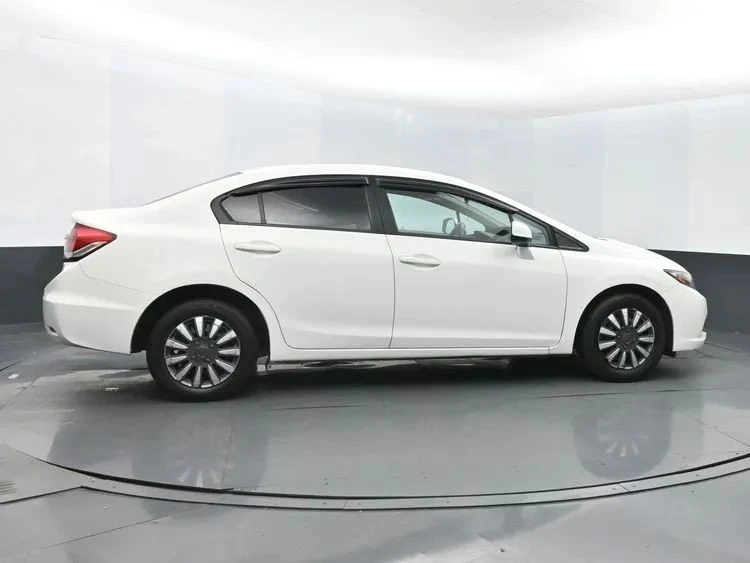 2014 Honda Civic 9th Gen - Image 4 of 12