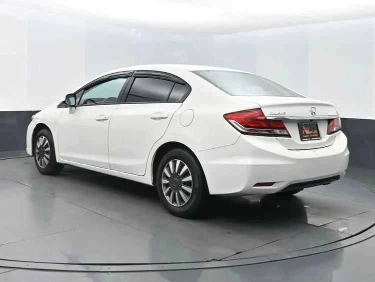 2014 Honda Civic 9th Gen - Image 9 of 12