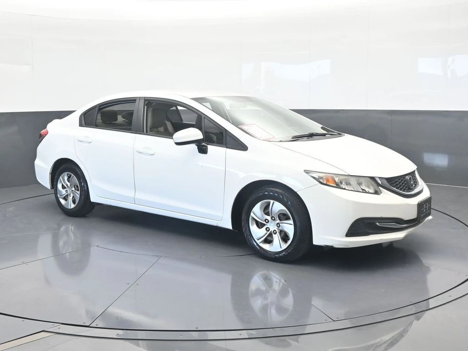 2014 Honda Civic 9th Gen - Image 8 of 12