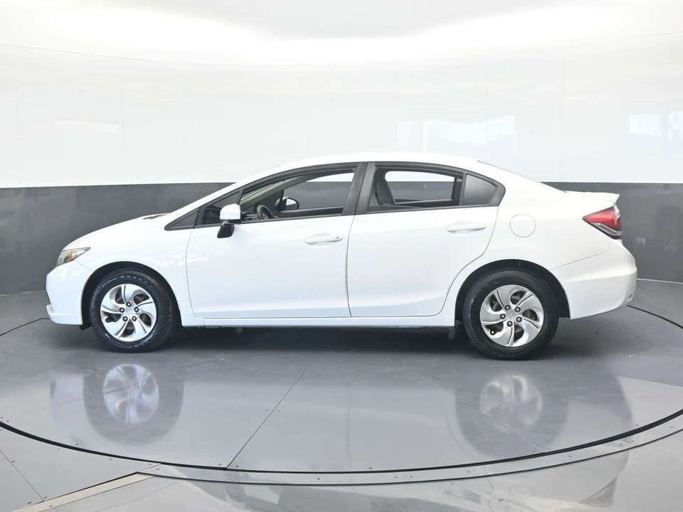 2014 Honda Civic 9th Gen - Image 3 of 12