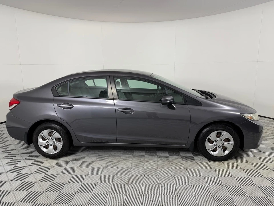 2014 Honda Civic 9th Gen - Image 4 of 12