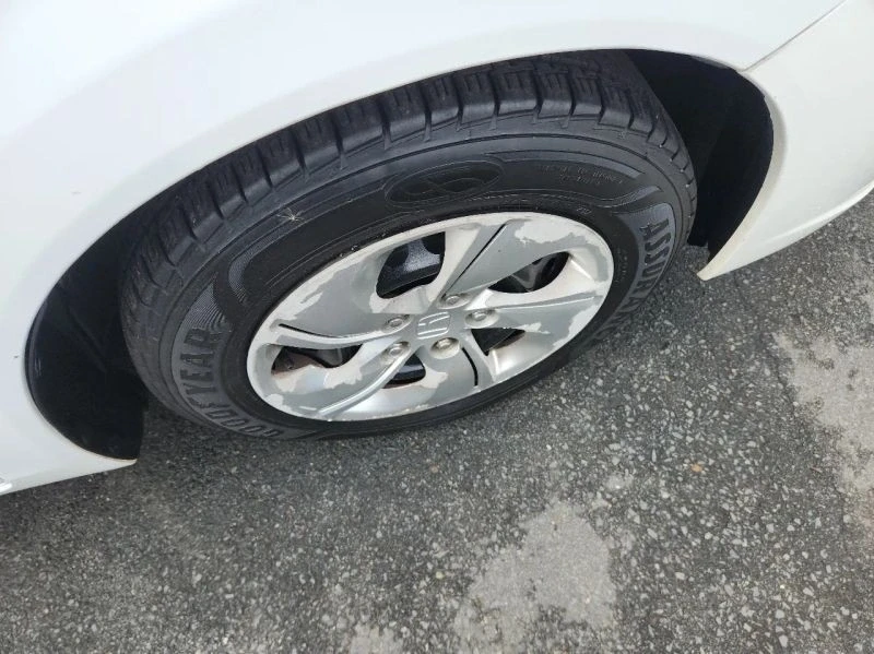 2014 Honda Civic 9th Gen - Image 7 of 12