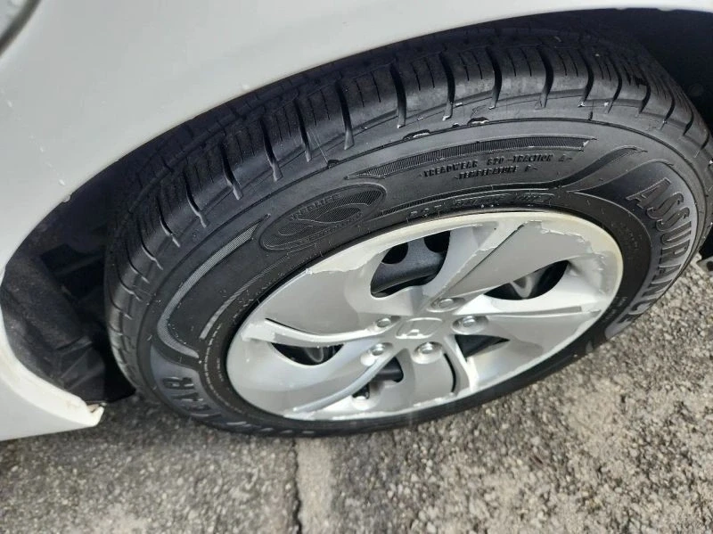2014 Honda Civic 9th Gen - Image 9 of 12