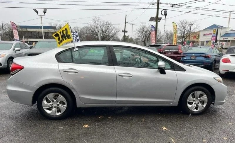 2014 Honda Civic 9th Gen - Image 4 of 12
