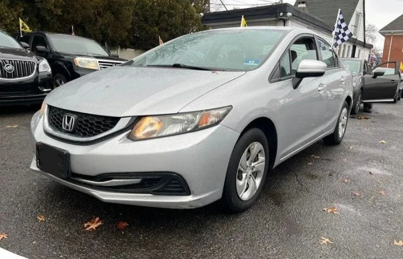 2014 Honda Civic 9th Gen - Image 2 of 12