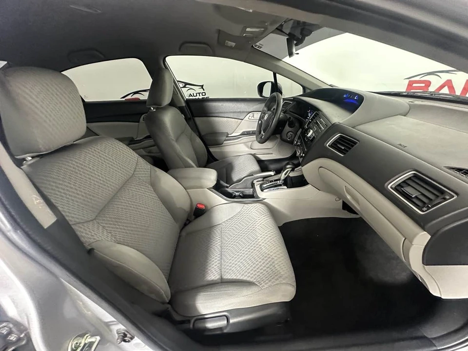 2014 Honda Civic 9th Gen - Image 16 of 21