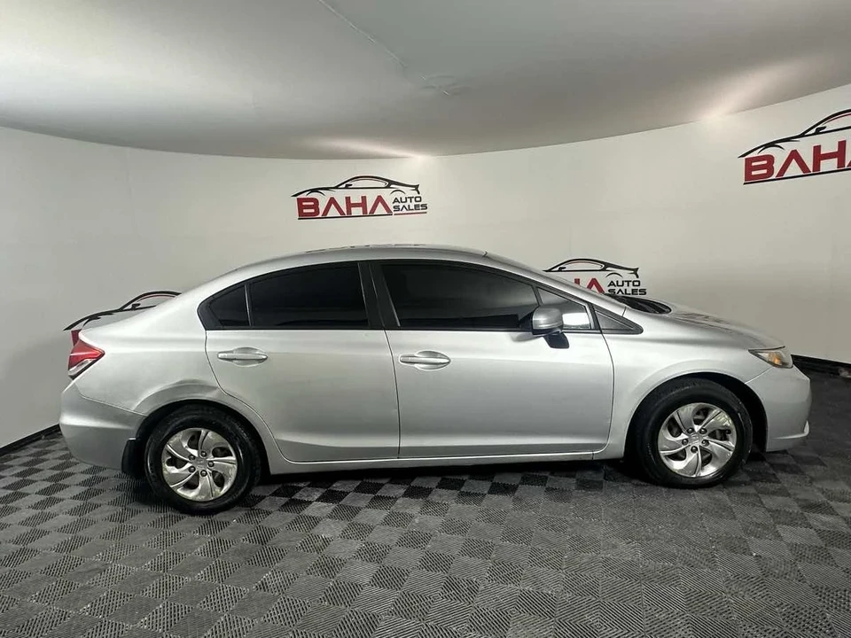 2014 Honda Civic 9th Gen - Image 7 of 21