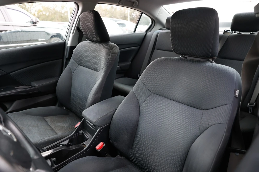2014 Honda Civic 9th Gen - Image 6 of 12