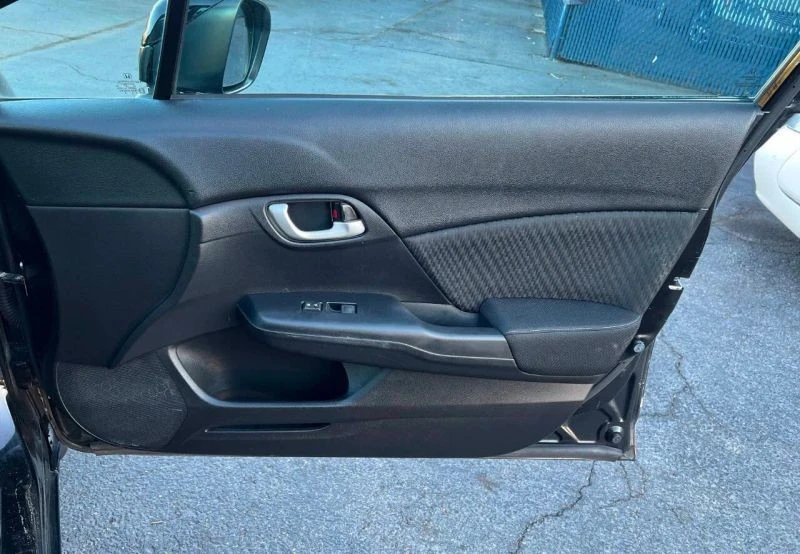 2014 Honda Civic 9th Gen - Image 9 of 12