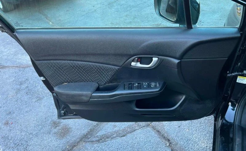 2014 Honda Civic 9th Gen - Image 3 of 12