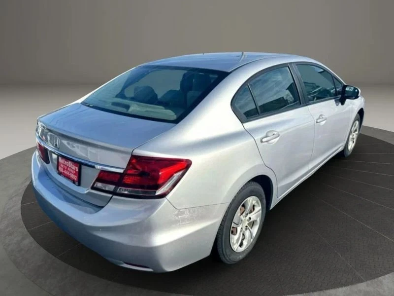 2014 Honda Civic 9th Gen - Image 7 of 12