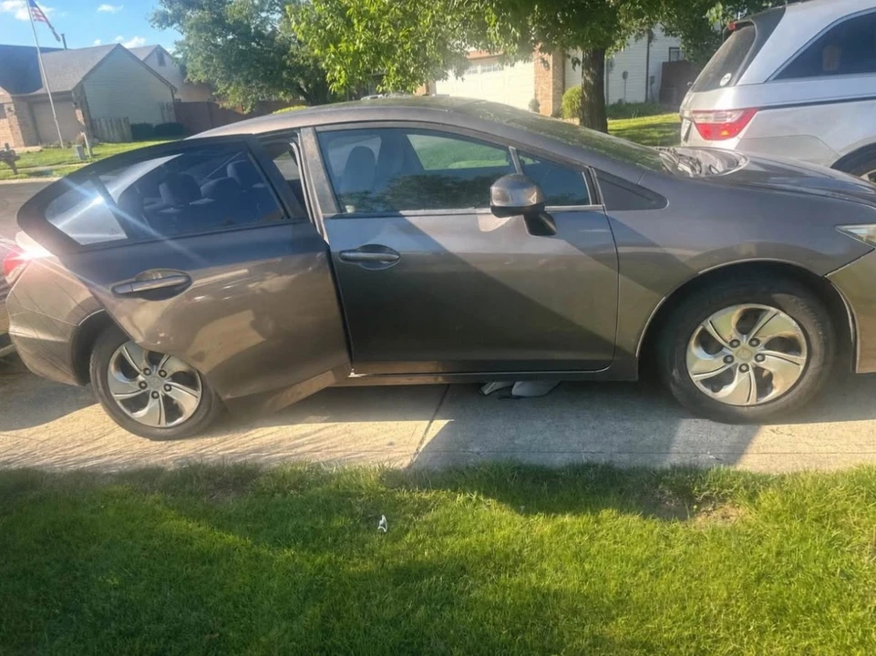 2014 Honda Civic 9th Gen - Image 3 of 7
